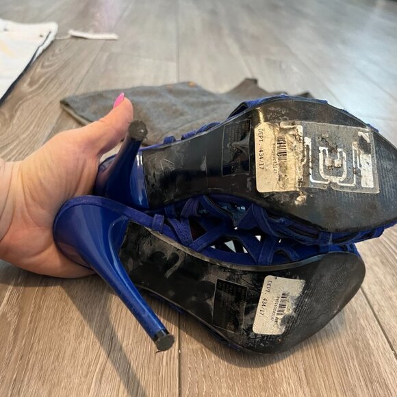 STEVE MADDEN Bratt Cut Out Suede Stilettos 6 Cobalt Blue 5.5" Heel Slingback - Picture 4 of 8